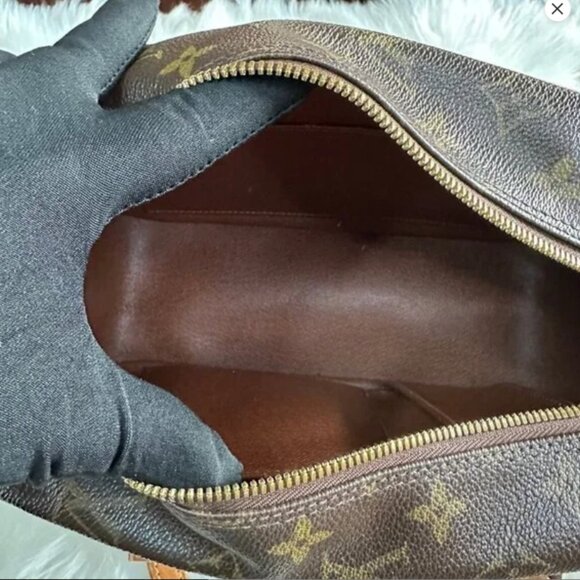 Louis Vuitton Monogram Cite MM Shoulder Bag With COA and Dusty - Picture 11 of 15